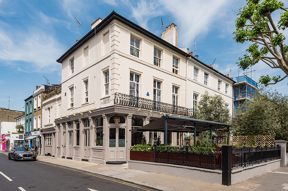 The-Devonshire-arms-img.jpg
