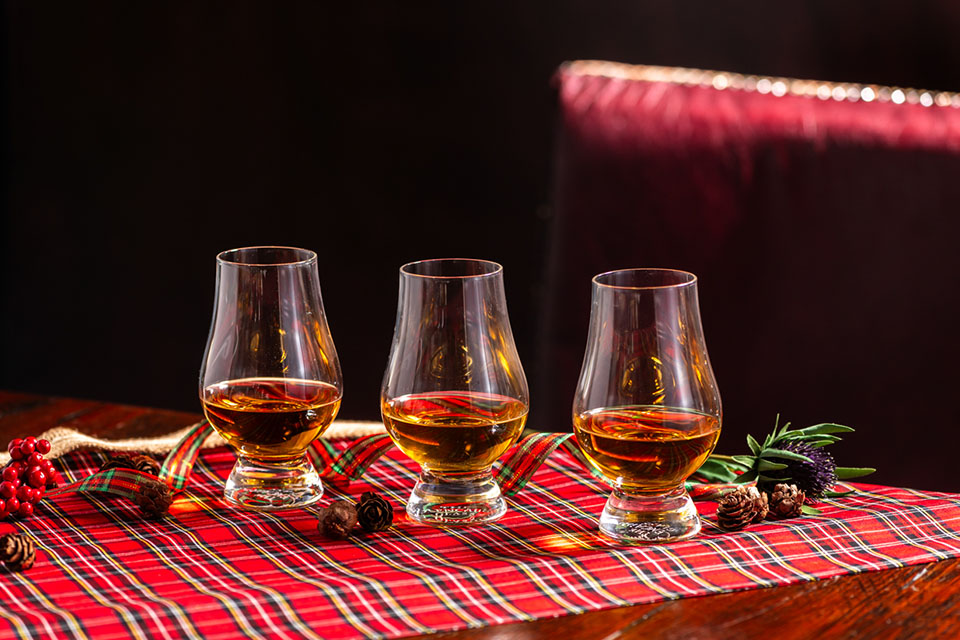 Scotch Menu Tovaglioli Di Carta Burns Night – Confezione Da 20 – 33x33 Cm – Tema Scozzese Per St. Andrews